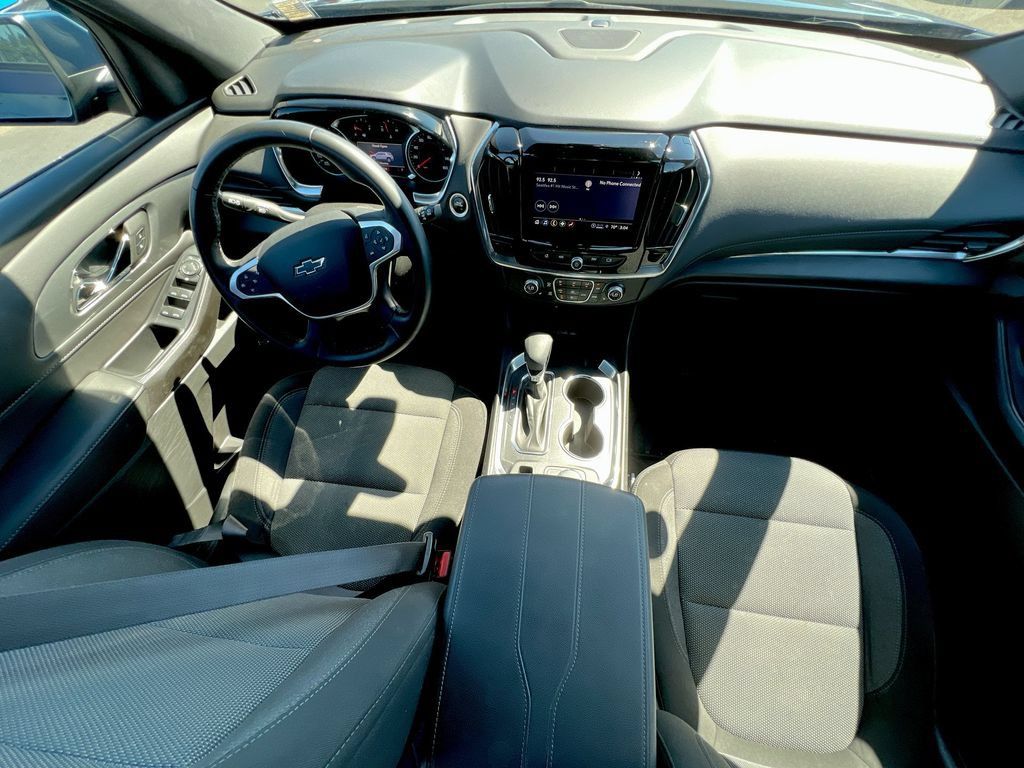 Used 2023 Chevrolet Traverse LT w/ Midnight/Sport Edition AWD/4WD image 18