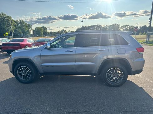 Used 2019 Jeep Grand Cherokee Limited w/ Luxury Group II AWD/4WD image 8