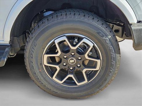 New 2026 Ford Bronco Outer Banks AWD/4WD image 10