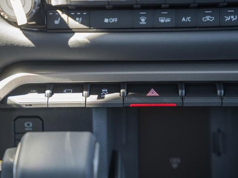 New 2026 Toyota Tundra Platinum AWD/4WD image 25