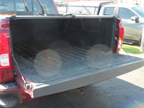 Used 2016 Chevrolet Silverado 1500 LTZ Z71 w/ LTZ Plus Package AWD/4WD image 11