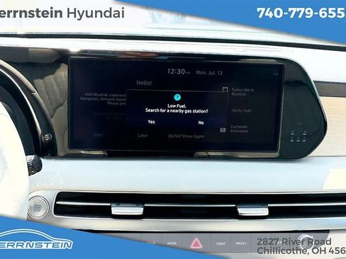 Used 2024 Hyundai Palisade Limited AWD/4WD image 9