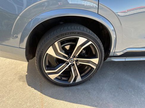 Used 2020 Volvo XC90 T6 R-Design w/ Protection Package Premier image 14