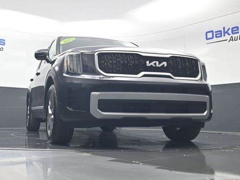 New 2025 Kia Telluride LX FWD image 40
