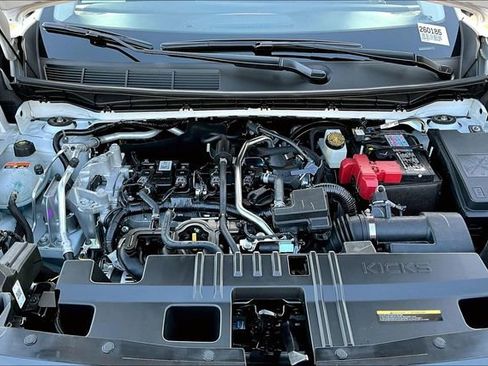 New 2026 Nissan Kicks SV image 10