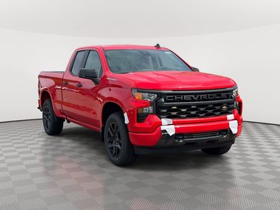 New 2026 Chevrolet Silverado 1500 Custom w/ Turbomax Blackout Package