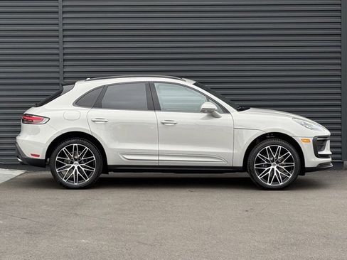 New 2026 Porsche Macan image 8