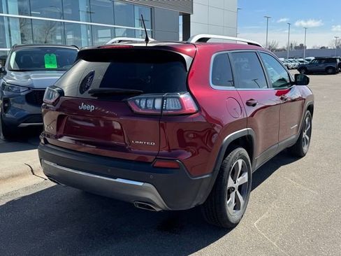 Used 2019 Jeep Cherokee Limited image 37