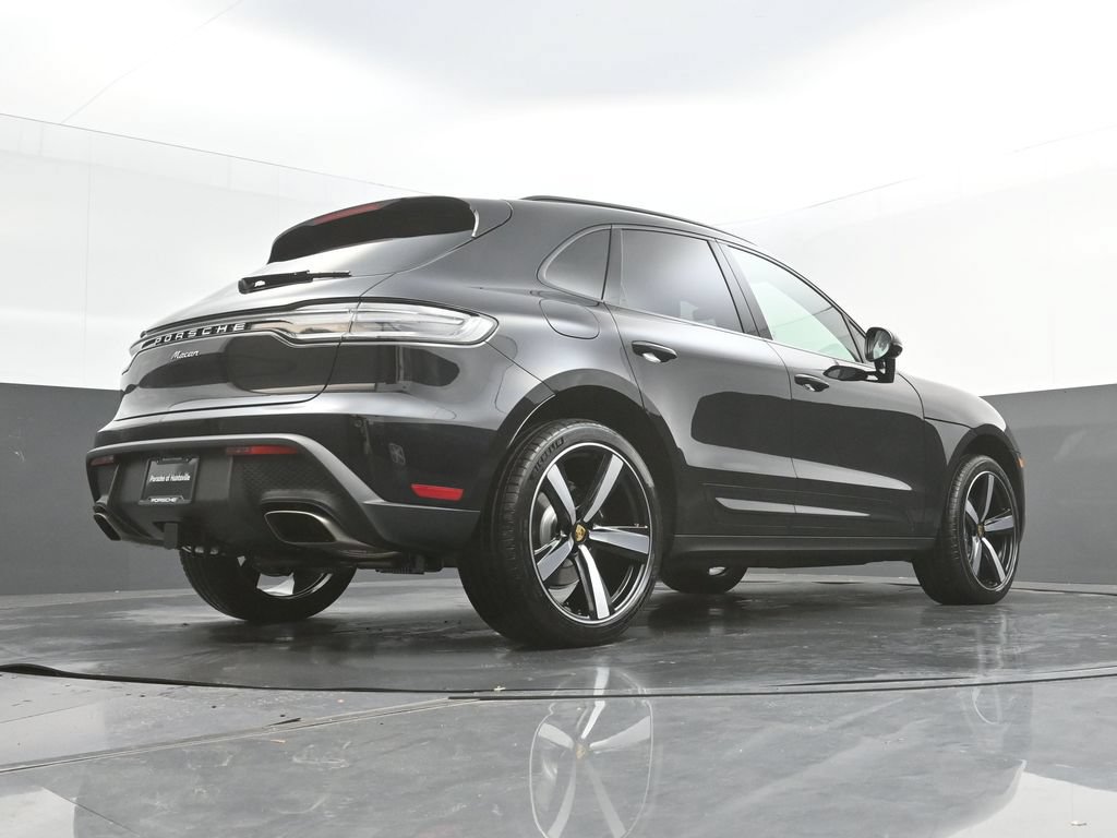 New 2026 Porsche Macan AWD/4WD image 31