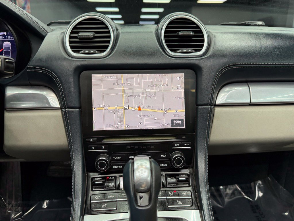 Used 2018 Porsche 718 Boxster RWD image 24