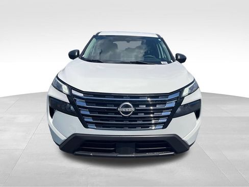 Used 2024 Nissan Rogue S AWD/4WD image 8