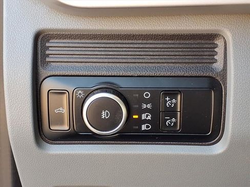 Used 2024 Ford F350 XLT w/ FX4 Off-Road Package image 15