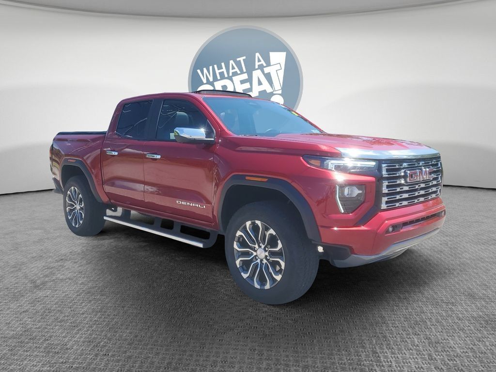 Used 2024 GMC Canyon Denali AWD/4WD image 1