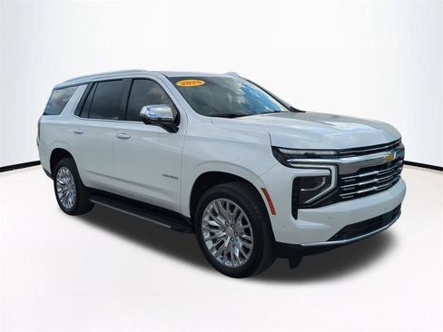 Used 2025 Chevrolet Tahoe Premier AWD/4WD image 2