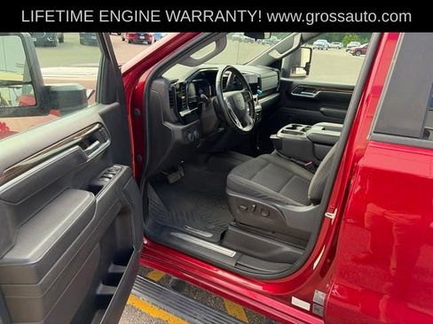 Used 2023 Chevrolet Silverado 1500 RST AWD/4WD image 13
