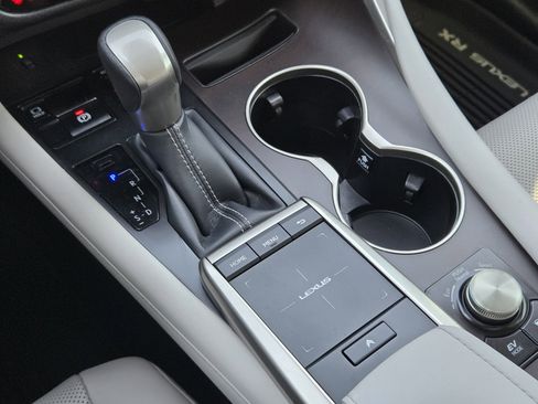 Used 2022 Lexus RX 450h w/ Premium Package image 31