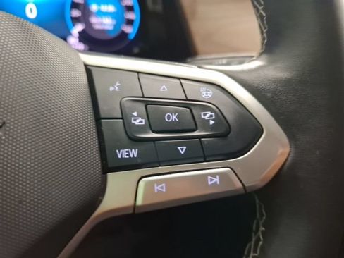 Used 2024 Volkswagen Atlas SE w/ Black Wheel Package FWD image 22