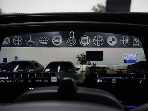 Used 2022 Cadillac Escalade ESV Sport w/ Touring Package image 15