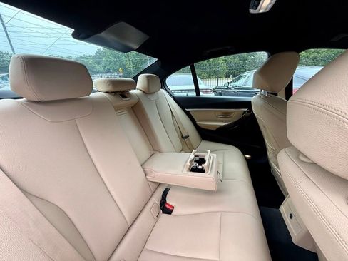 Used 2018 BMW 330i Sedan RWD image 25