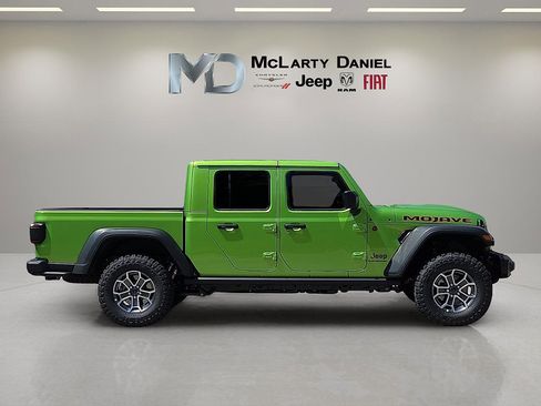 New 2025 Jeep Gladiator Mojave w/ Steel Bumper Group image 6