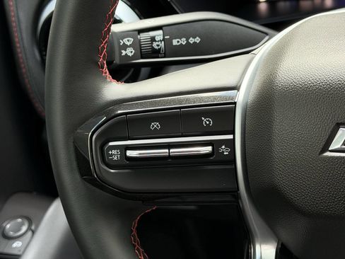 Used 2024 Chevrolet Colorado Z71 w/ Z71 Convenience Package 2 image 24