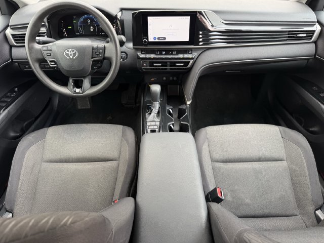 Used 2025 Toyota Camry LE FWD image 11