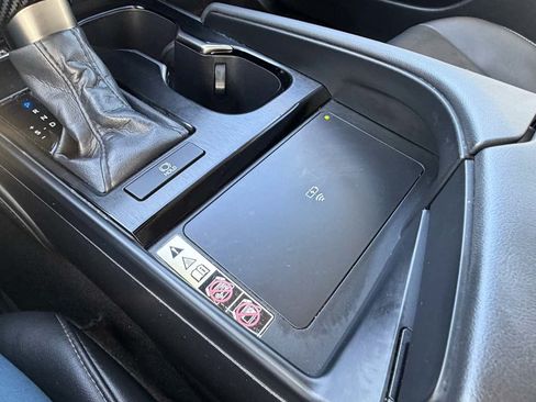 Used 2023 Lexus ES 350 w/ Premium Package FWD image 11