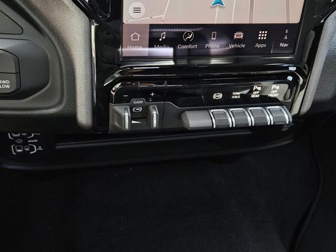 New 2026 RAM 3500 Tradesman AWD/4WD image 18