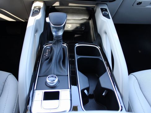 New 2025 Kia Telluride S image 30