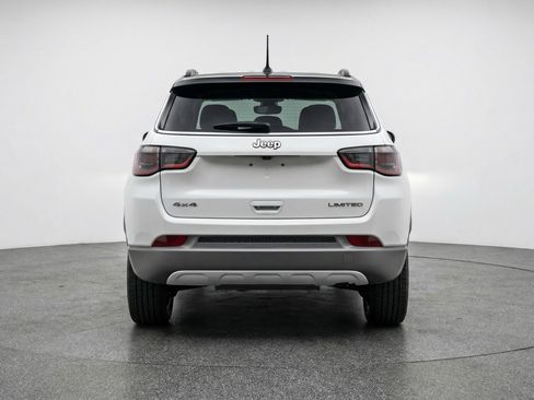Used 2025 Jeep Compass Trailhawk AWD/4WD image 7