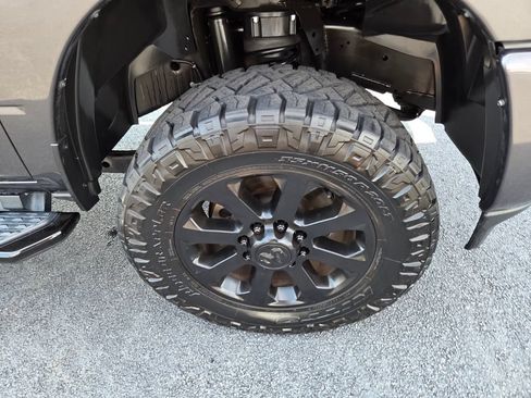 Used 2024 RAM 2500 Big Horn w/ Night Edition AWD/4WD image 16