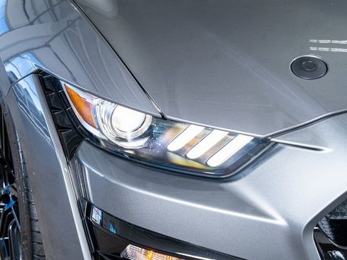 Used 2021 Ford Mustang Shelby GT500 w/ Technology Package image 20