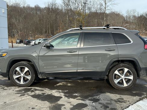 Used 2021 Jeep Cherokee Limited image 7