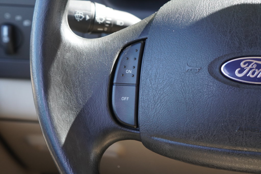 Used 2005 Ford F350 XLT AWD/4WD image 15