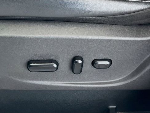 Used 2019 Ford Escape SEL FWD image 17