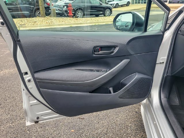 Used 2024 Toyota Corolla LE FWD image 15