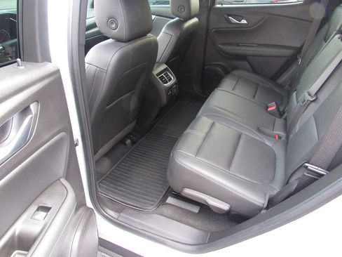Used 2020 Chevrolet Blazer LT w/ Sound & Technology Package FWD image 19