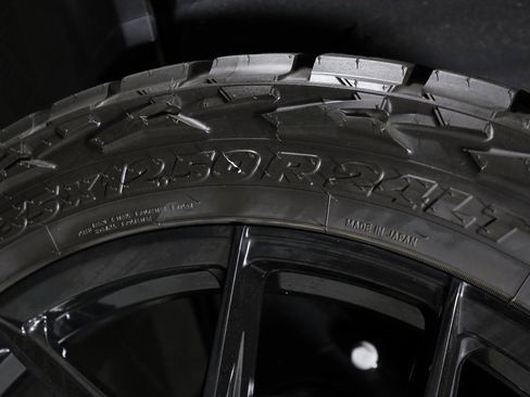 Used 2025 GMC Yukon AT4 Ultimate image 53