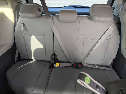 Certified 2024 Toyota Sienna XLE w/ XLE Plus Package image 18