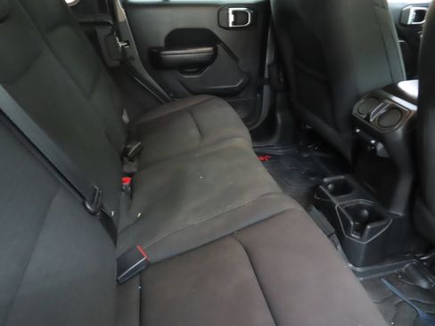 Used 2021 Jeep Wrangler Unlimited Sport AWD/4WD image 22
