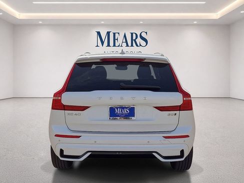 Used 2024 Volvo XC60 B5 Plus w/ Protection Package Premier AWD/4WD image 5