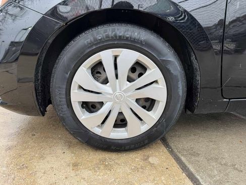 Used 2020 Nissan Versa S image 8