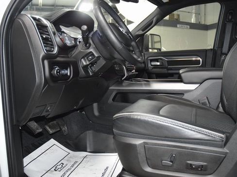 Used 2024 RAM 2500 Laramie w/ Night Edition image 39