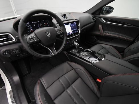 New 2024 Maserati Ghibli Modena Ultima Q4 image 12