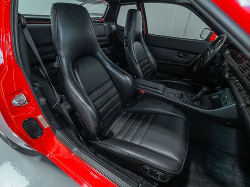 Used 1986 Porsche 944 Turbo image 41