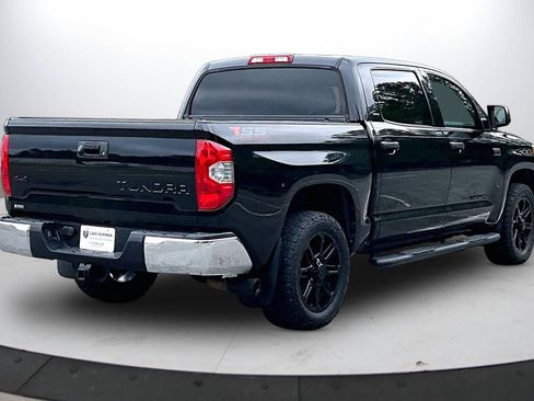 Used 2018 Toyota Tundra SR5 w/ SR5 Upgrade Package AWD/4WD image 9