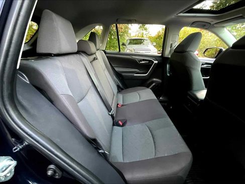 Used 2024 Toyota RAV4 XLE w/ Convenience Package AWD/4WD image 19