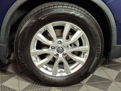 Used 2017 Nissan Rogue SV AWD/4WD image 11