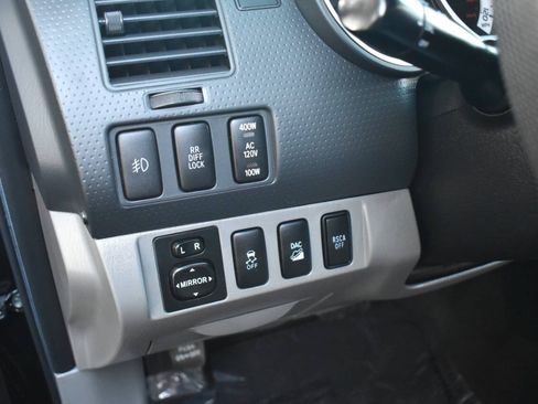 Used 2015 Toyota Tacoma 4x4 Double Cab w/ TRD Off-Road Package image 49