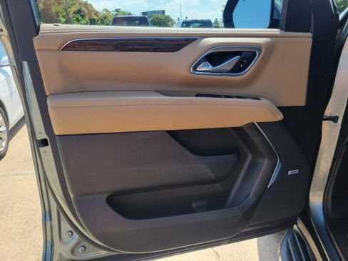 Used 2024 Chevrolet Tahoe Premier RWD image 15